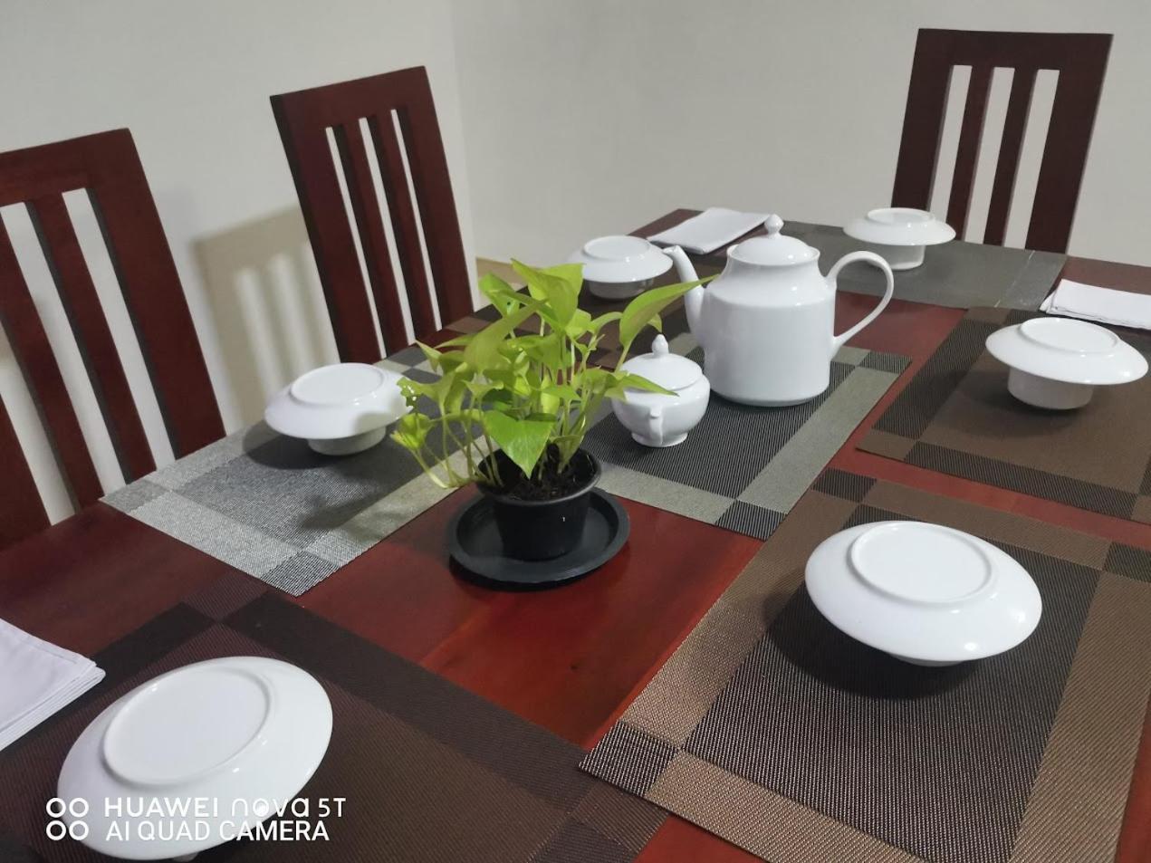 Bee Cottage Negombo Exterior foto